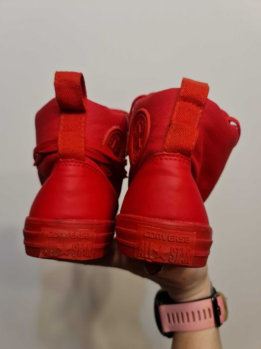 Bardzo ładne czerwone trampki Converse rozmiar 39