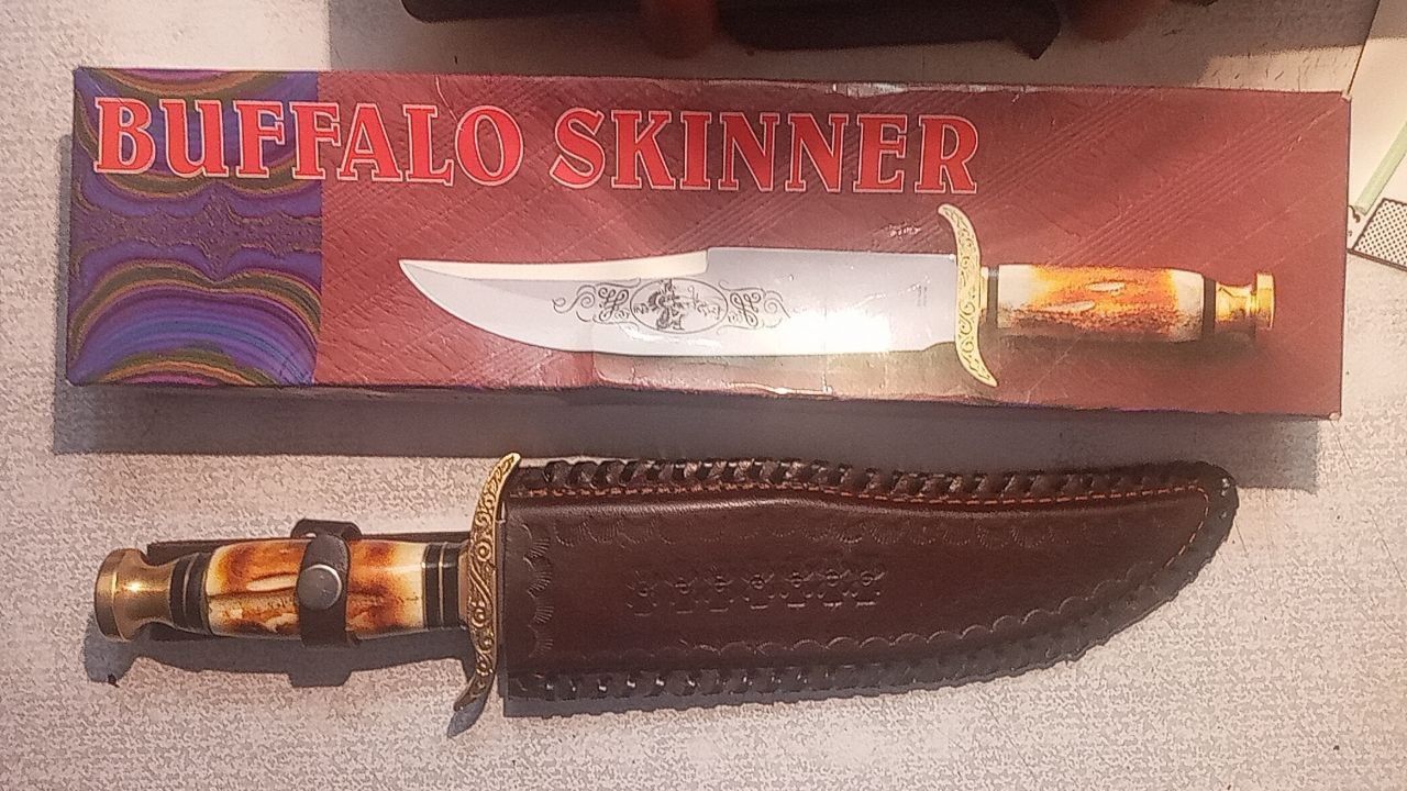 Продам нож BUFFALO SKINNER новый ручная работа!