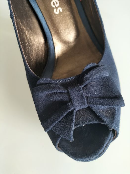 Sapato pele pêssego azul marinho nº36