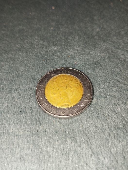 Продам 500 лир Италия брак