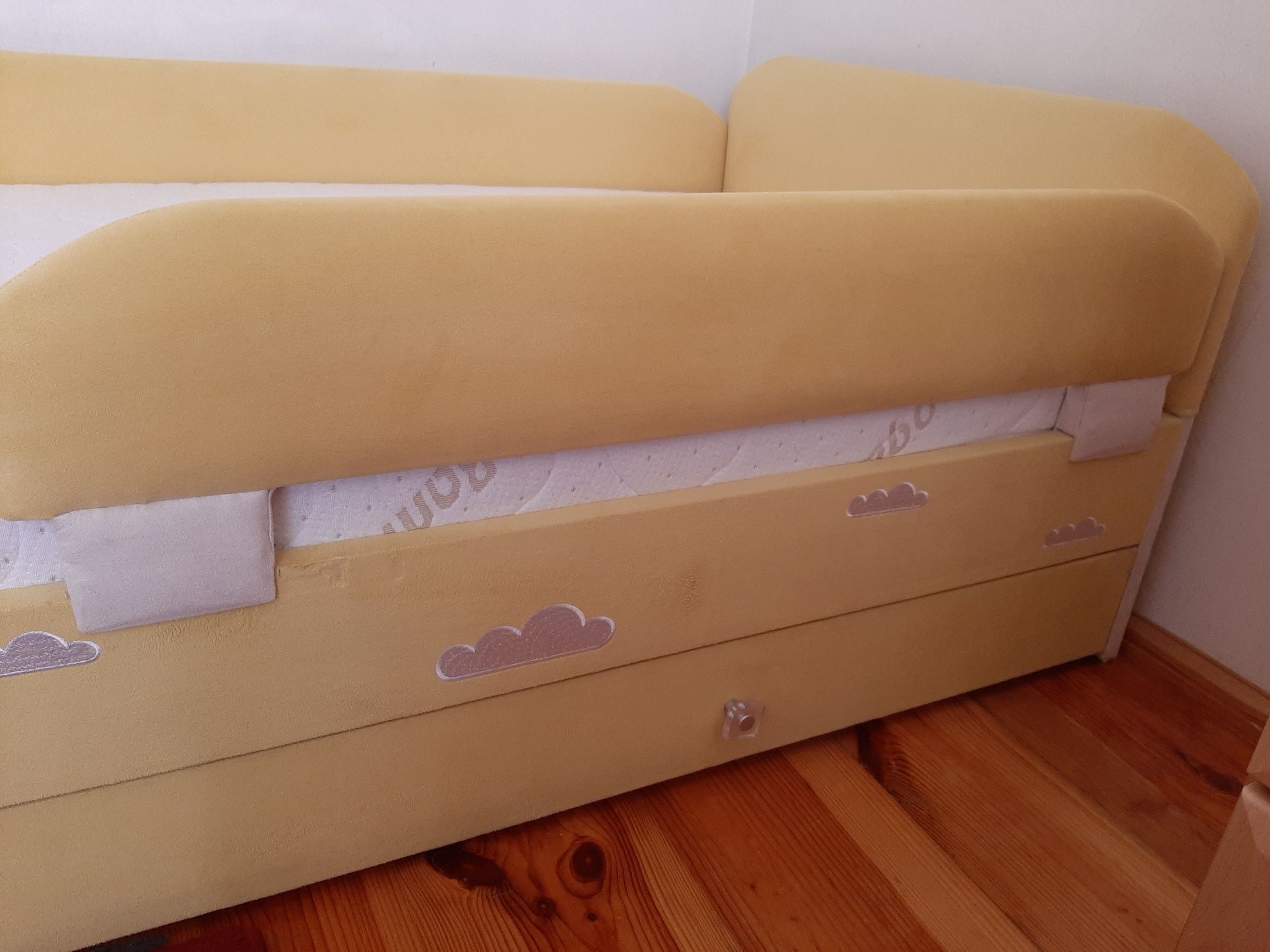Łóżko dziecięce z materacem 160x80 tapicerowane Liść baldachim gratis