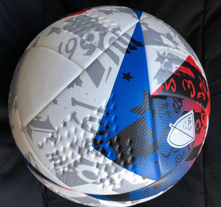 Футбольный мяч  MSL Pro бесшовный топ качество!