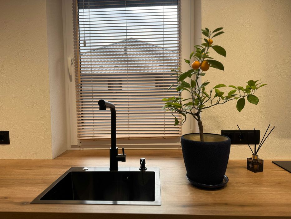 Котедж з сучасним ремонтом у курортному Ворзелі! Мінімальне оформлення