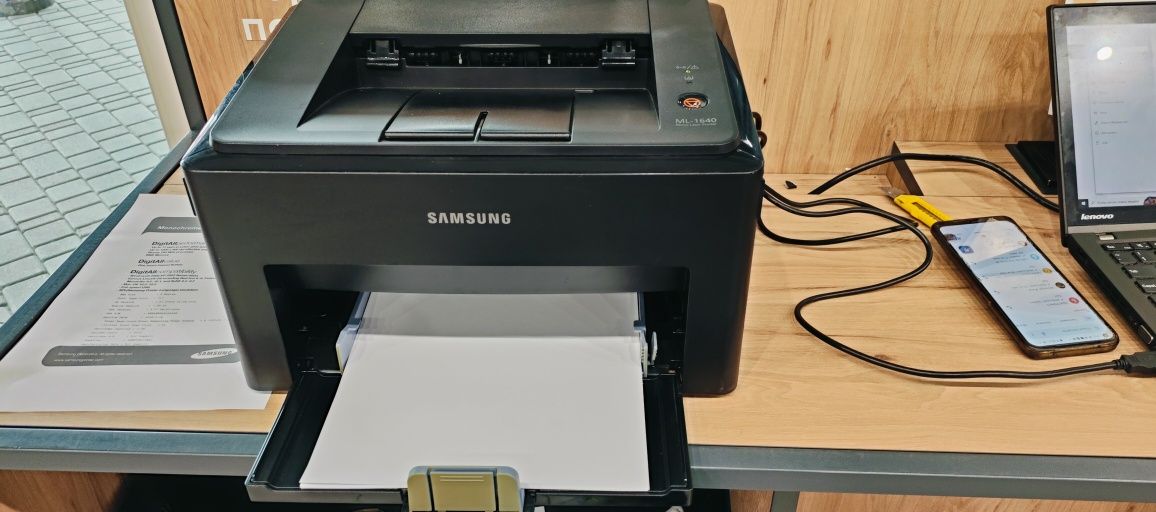 ТОП- надійний лазерний принтер Samsung 1640