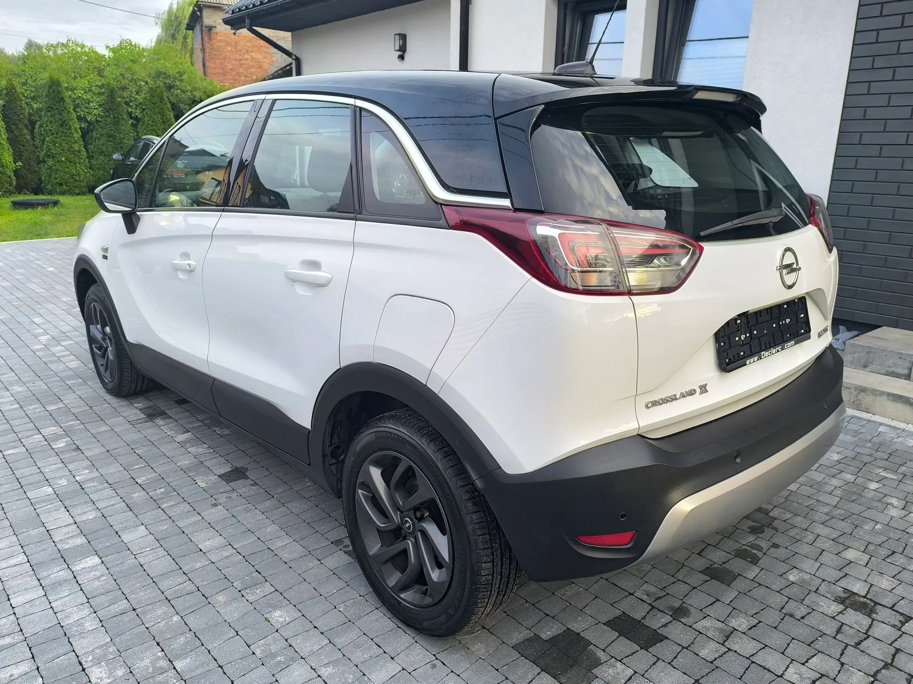 Opel Crossland X 1,2 benzyna 110 KM klima led tempomat kamera