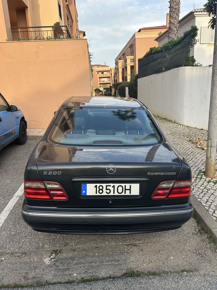 Mercedes E200 Kompressor 187cv