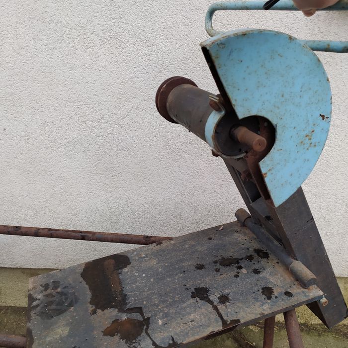 Piła przecinarka Trajzega gumowka sprawna