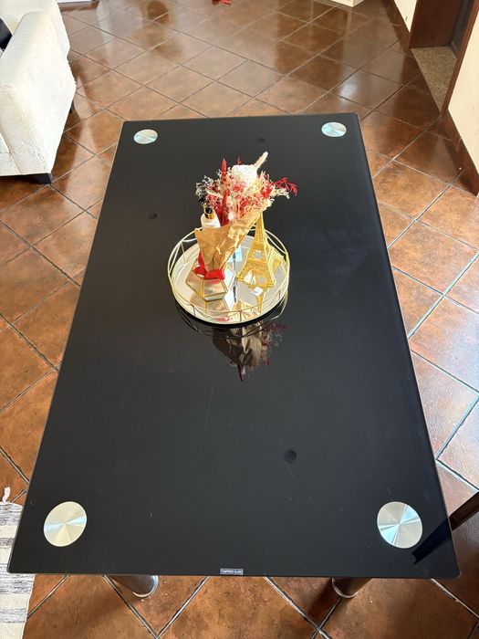 Mesa de Jantar Preta de vidro temperado