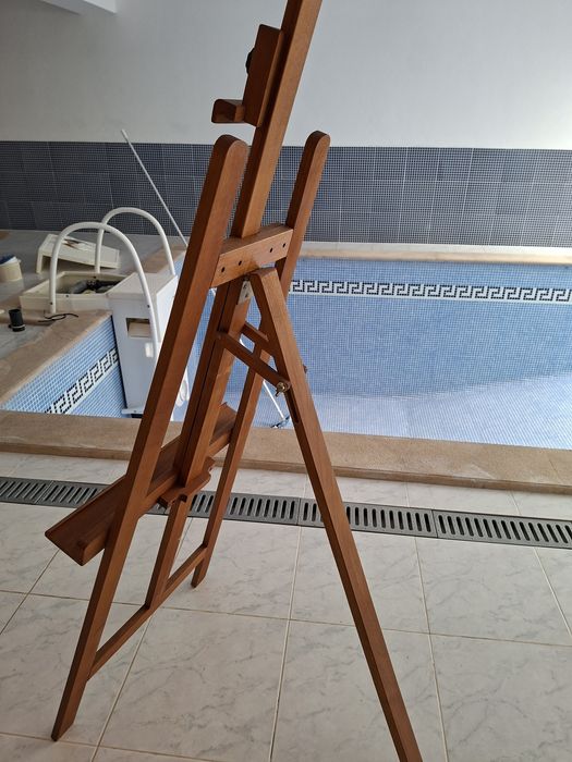 Cavalete Talens como Novo