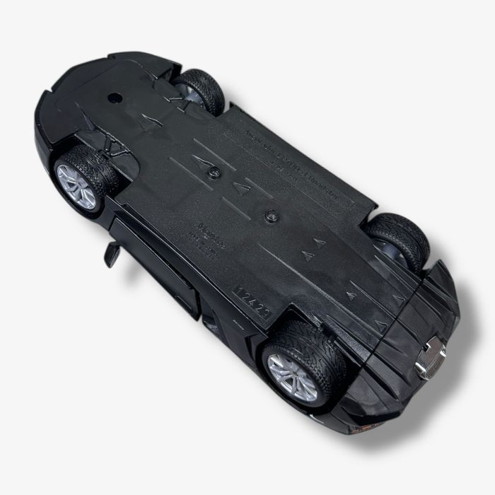 Miniatura Lamborghini Aventador LP 700-4