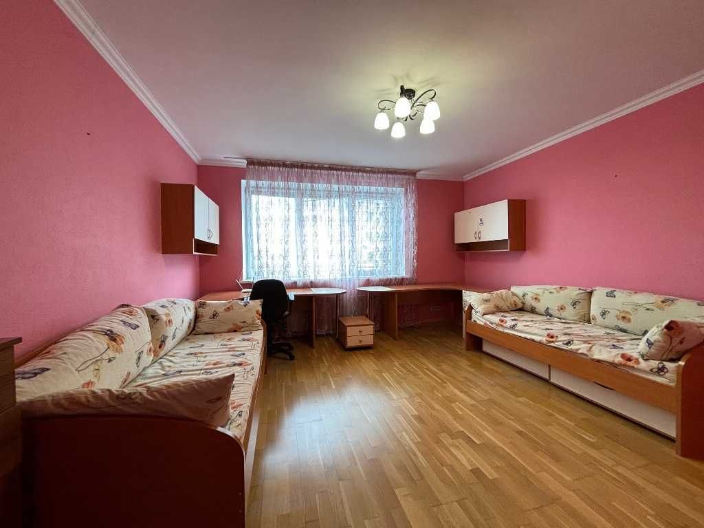 Продаж 3-кім.квартири, Голосіївський р-н, вул. Ломоносова, 56