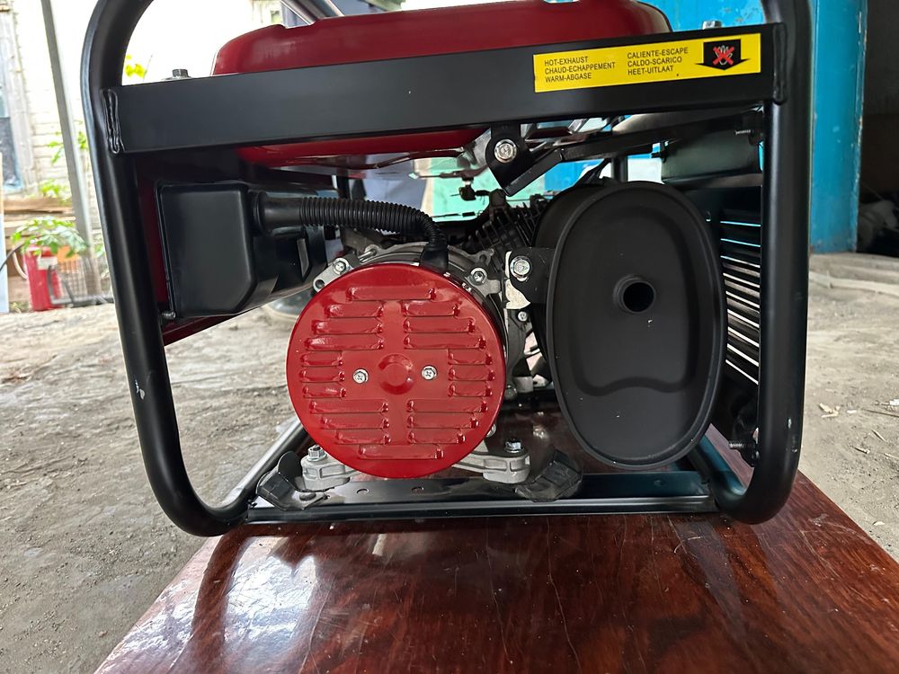 Генератор Professional generator PT8500WE