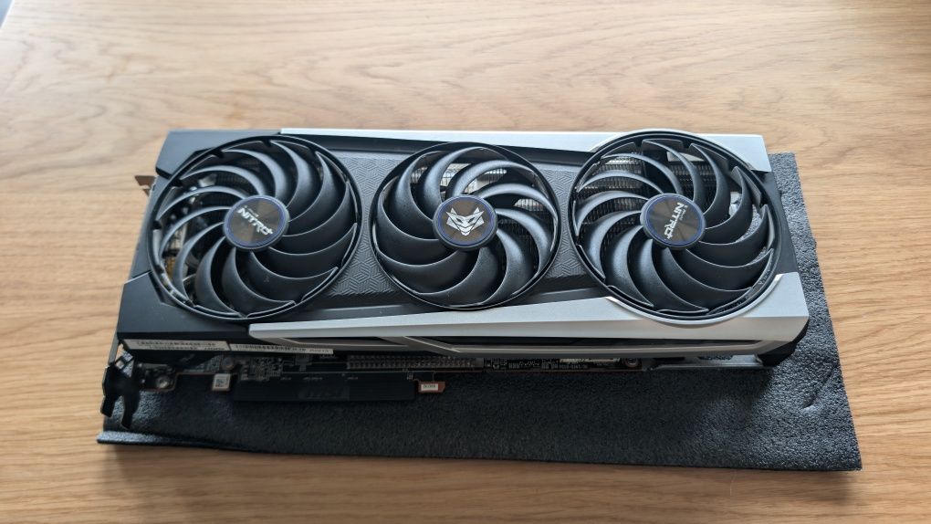 Karta graficzna AMD Sapphire Nitro+  RADEON RX 6700 XT 12GB GDDR6
