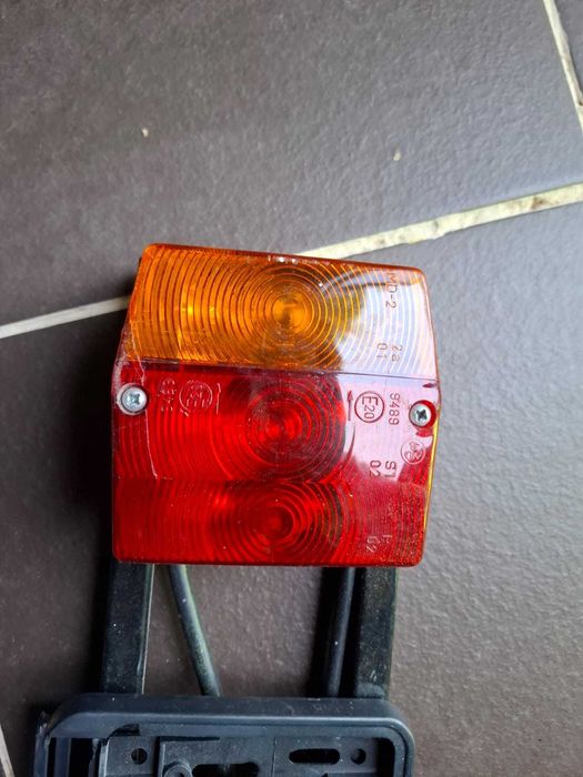 Belka oświetleniowa