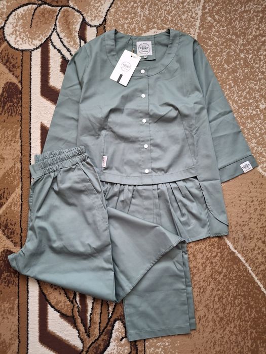 Новий медичний костюм 48й розмір