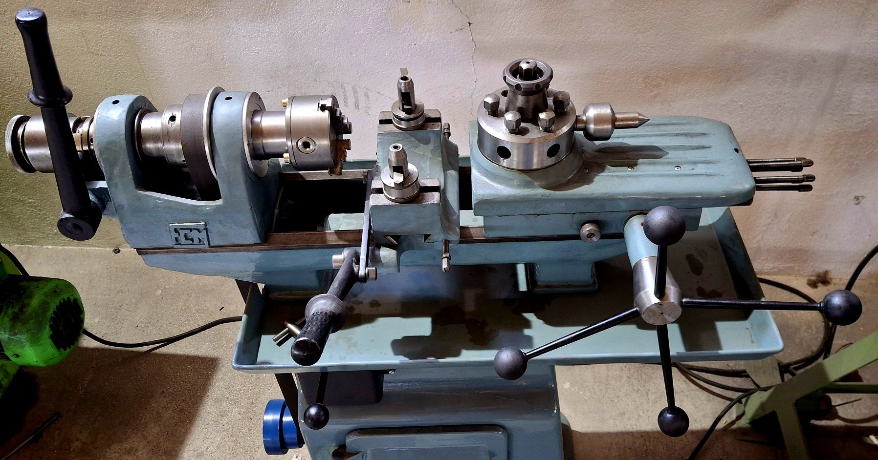 Torno mecânico revolver em excelente estado