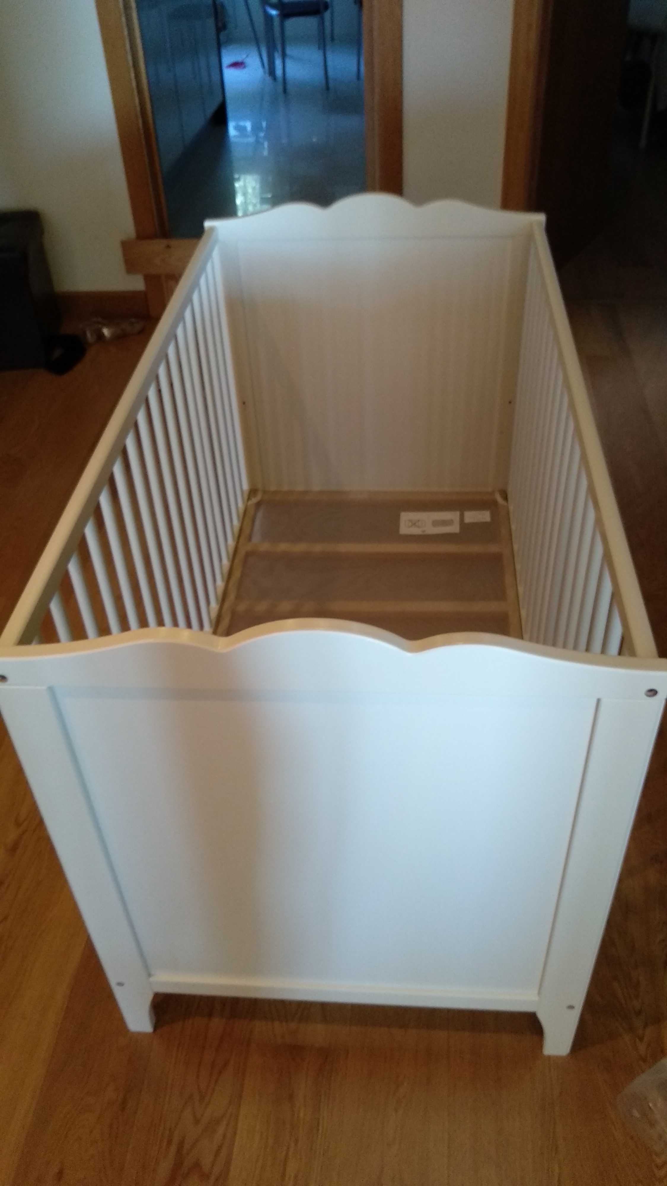 Berço de bebe + colchão