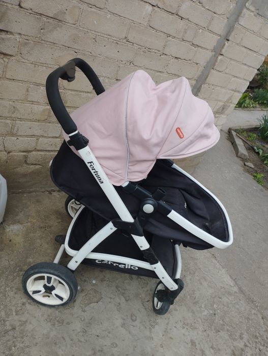 Срочно продам коляску 2 в 1