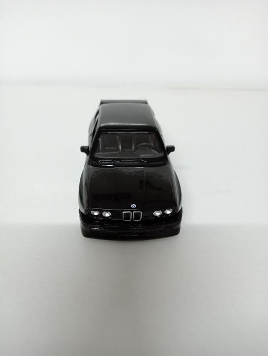 Miniatura BMW e30