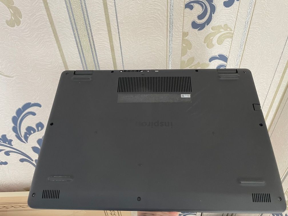 Ноутбук Dell Inspiron 3520 core i5-1135g7 12/256