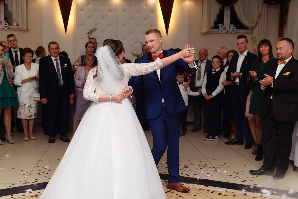 Piękna suknia ślubna L