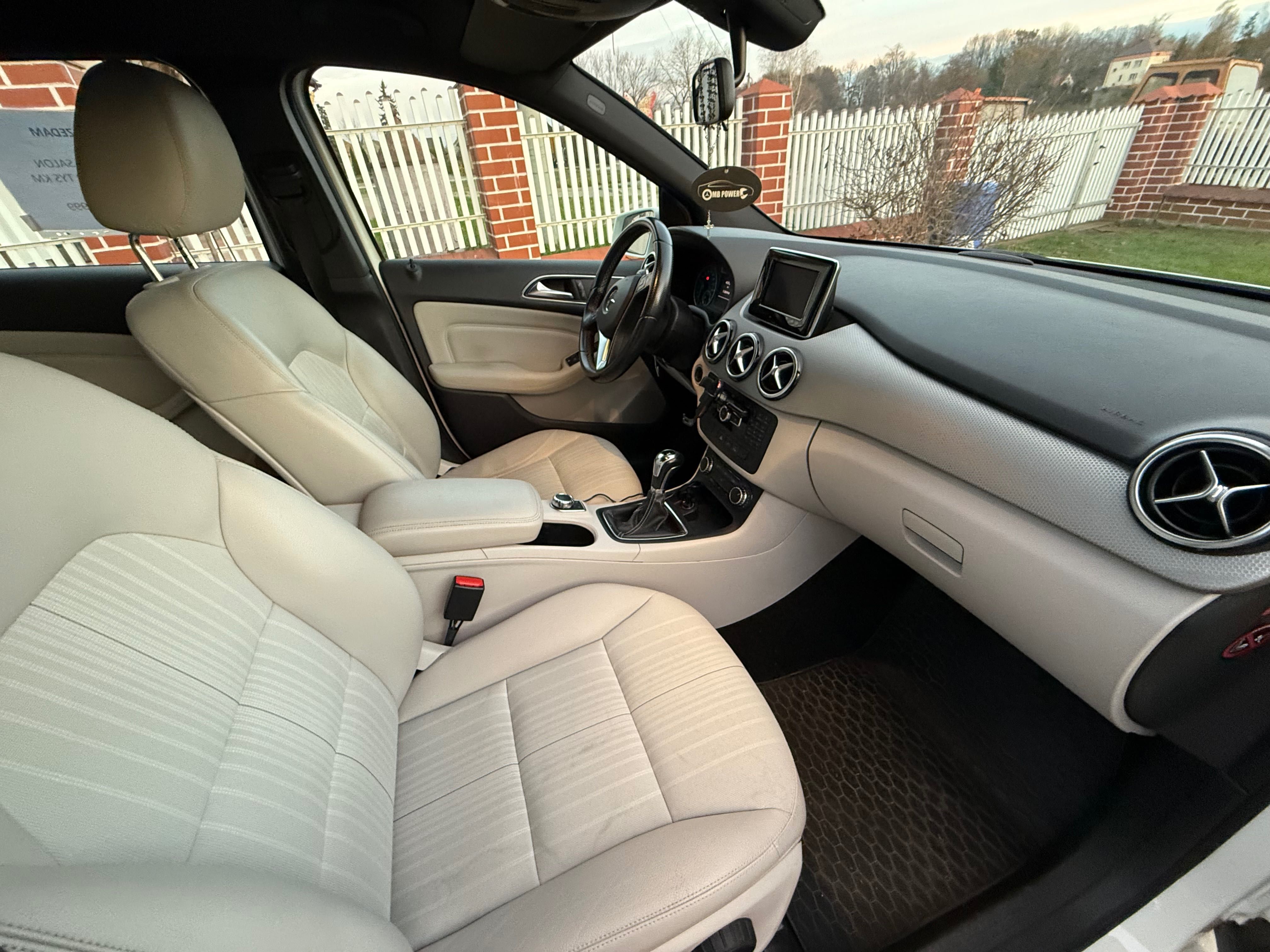Mercedes B200 AMG line;W246 156KM