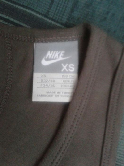 Top damski Nike, rozm. XS