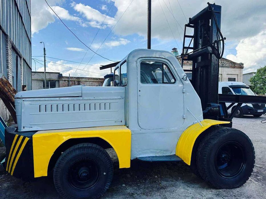 Продам автонавантажувач 5 тонн після повного технічного обслуговування