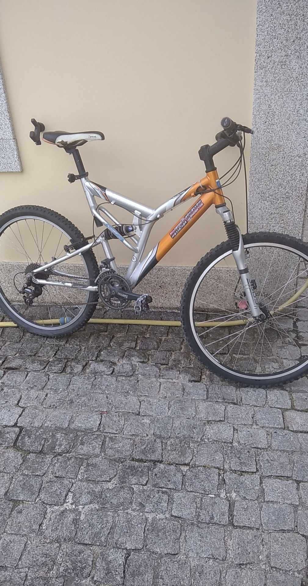 Vendo bicicleta em bom estado