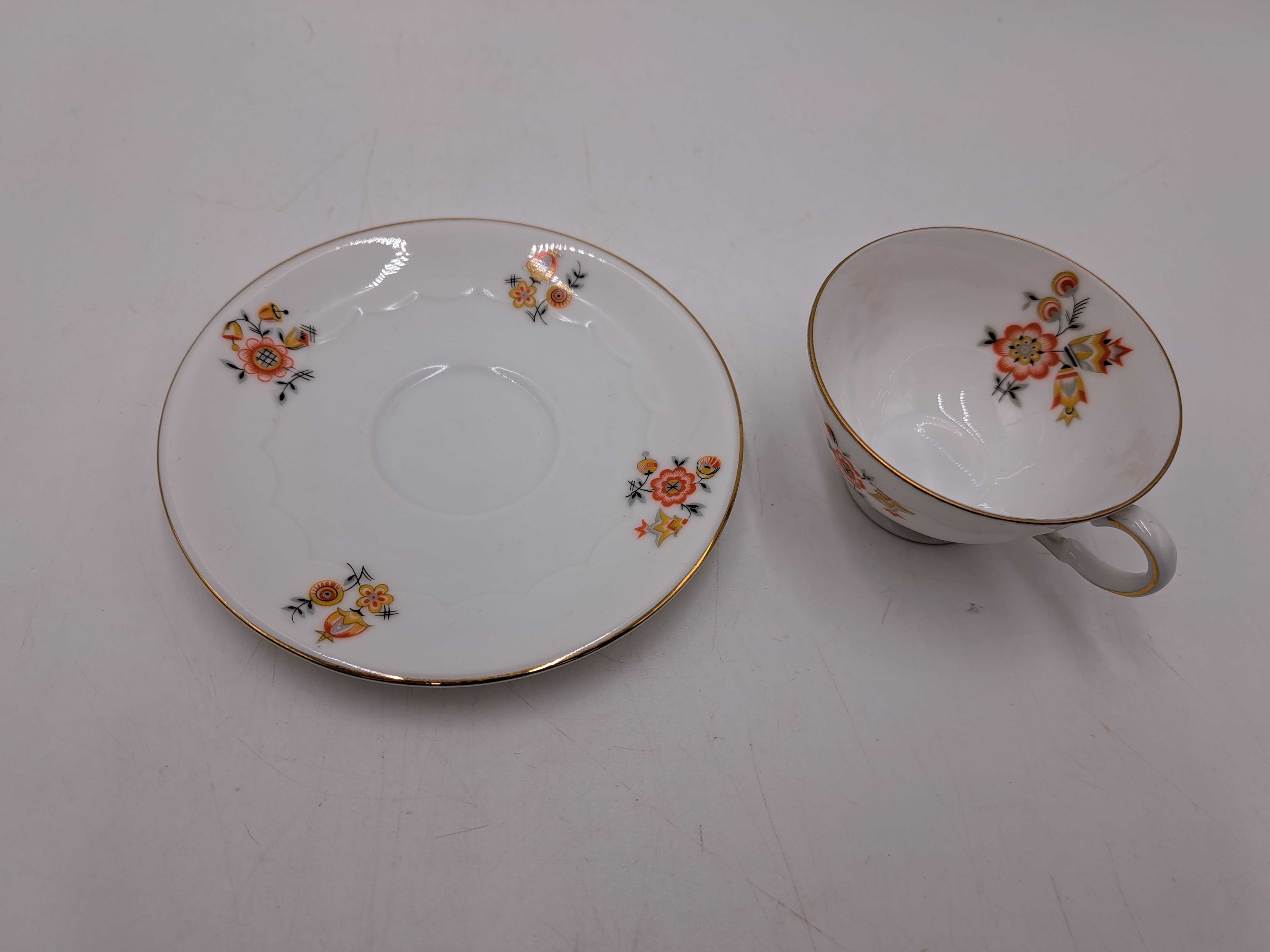 Przedwojenna filiżanka espresso Zeh Scherzer kwiaty art deco reliefy