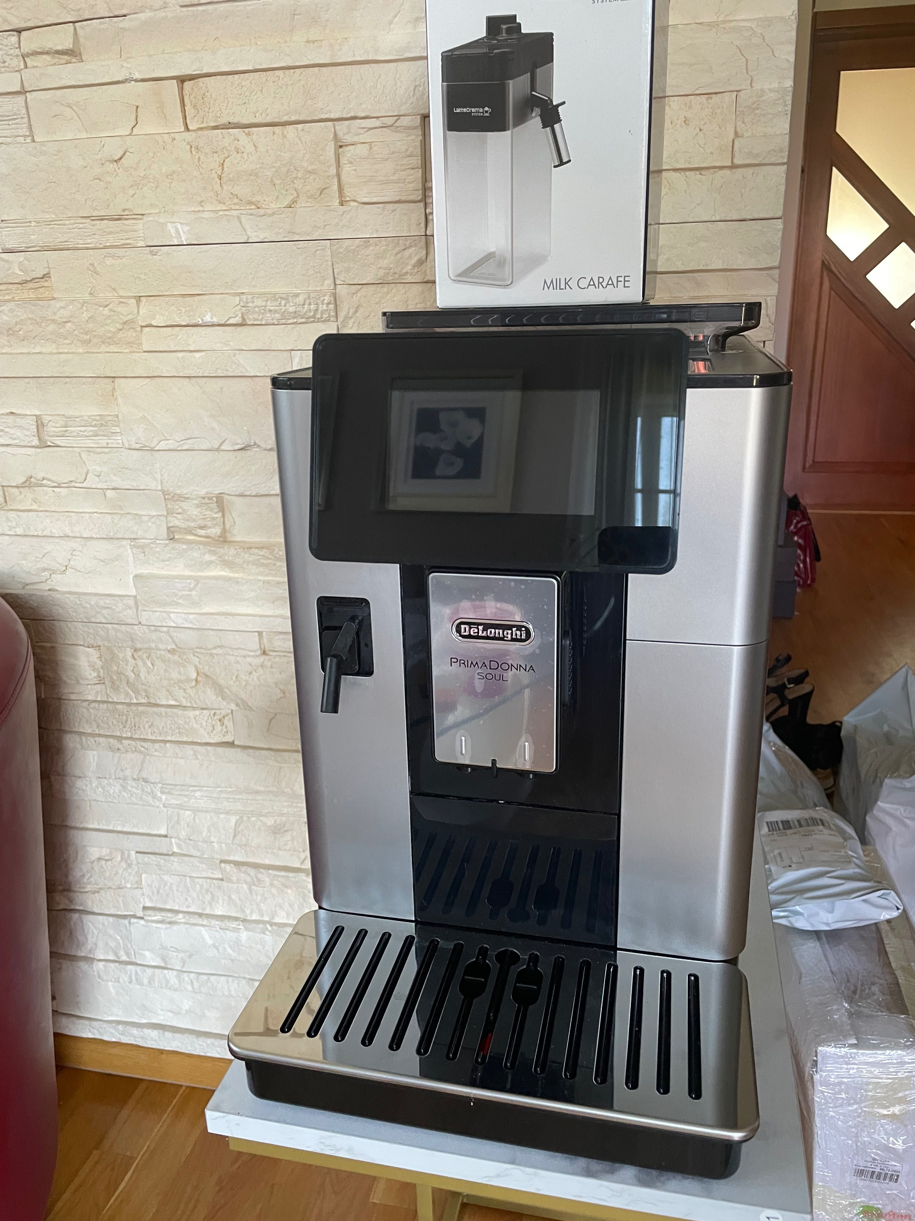 Automatyczny ekspres ciśnieniowy De'Longhi PrimaDonna Soul  1253 kawy
