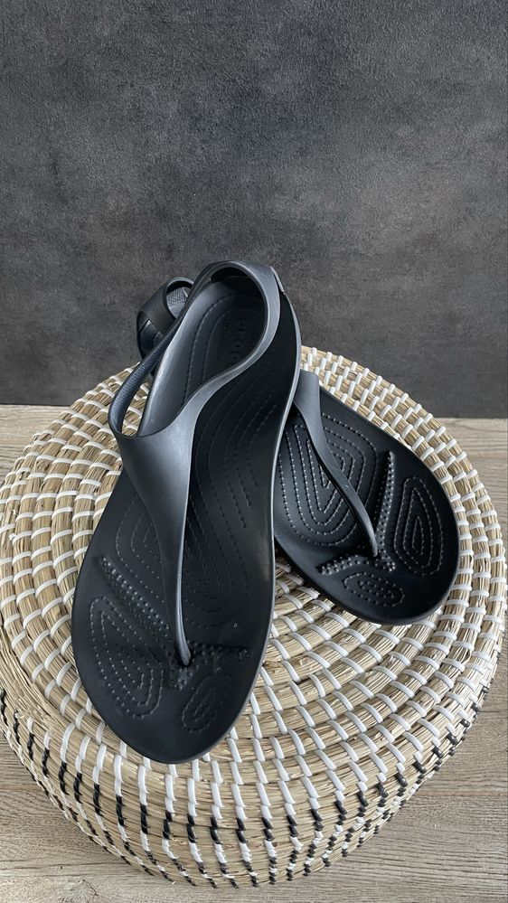 Crocs japonki serena flip czarne W9 39/40