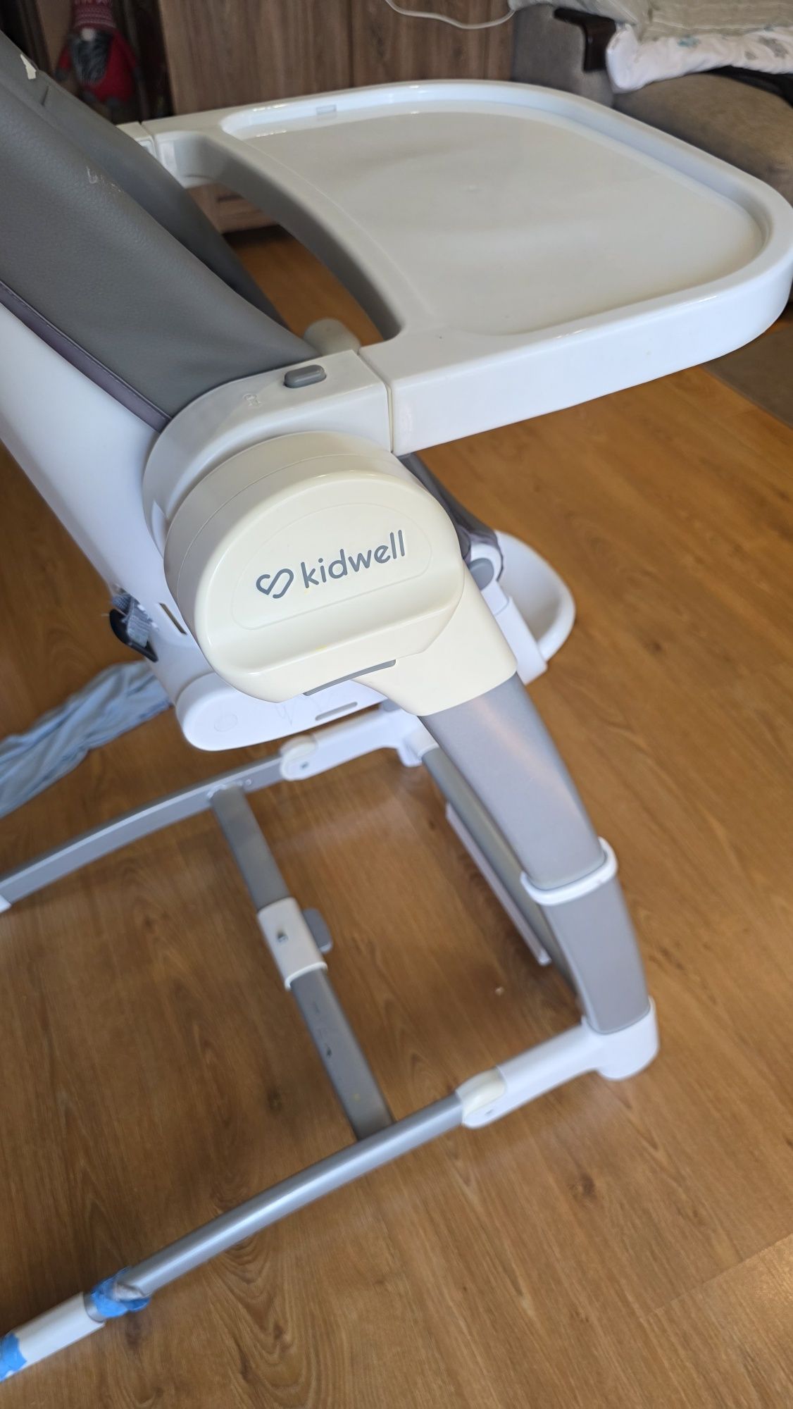 MAVERICK Kidwell 3w1 Krzesełko do karmienia Huśtawka Leżaczek