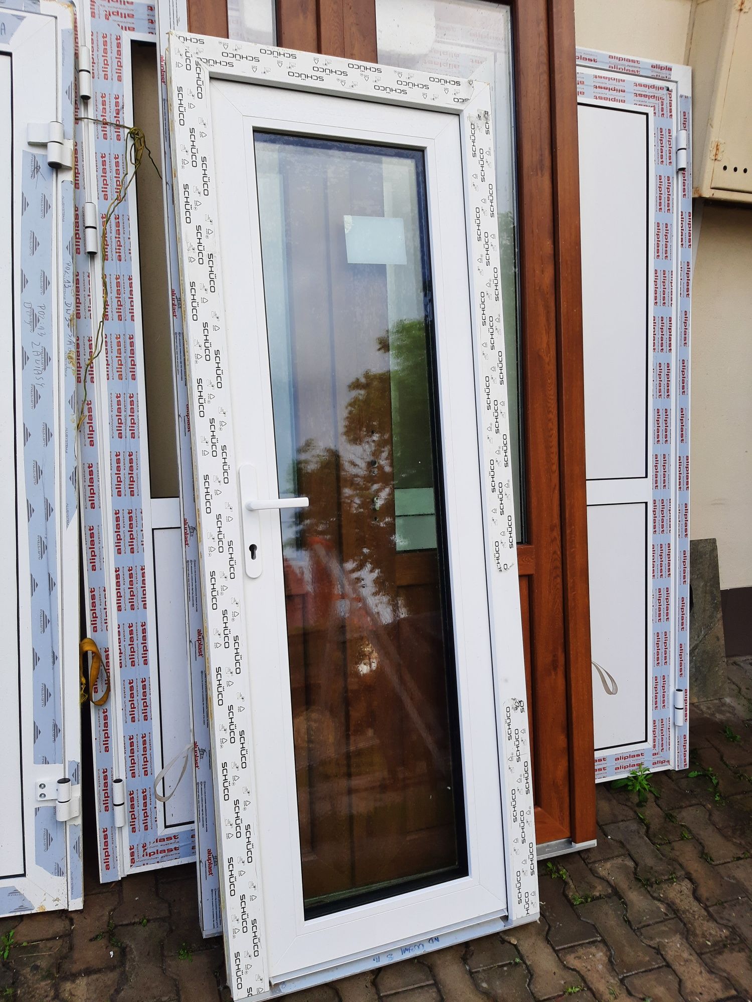 Drzwi pcv zewnetrzne wejsciowe winchester  3 szyby