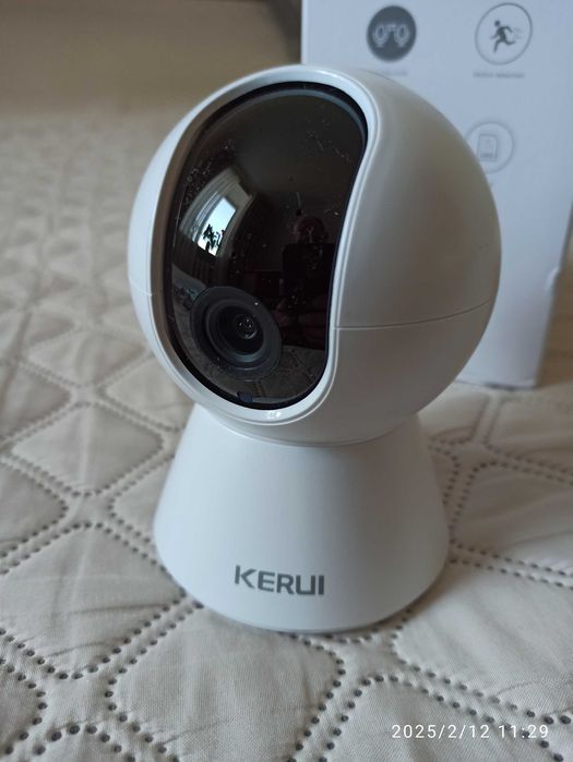 Беспроводная WiFi камера KERUI .