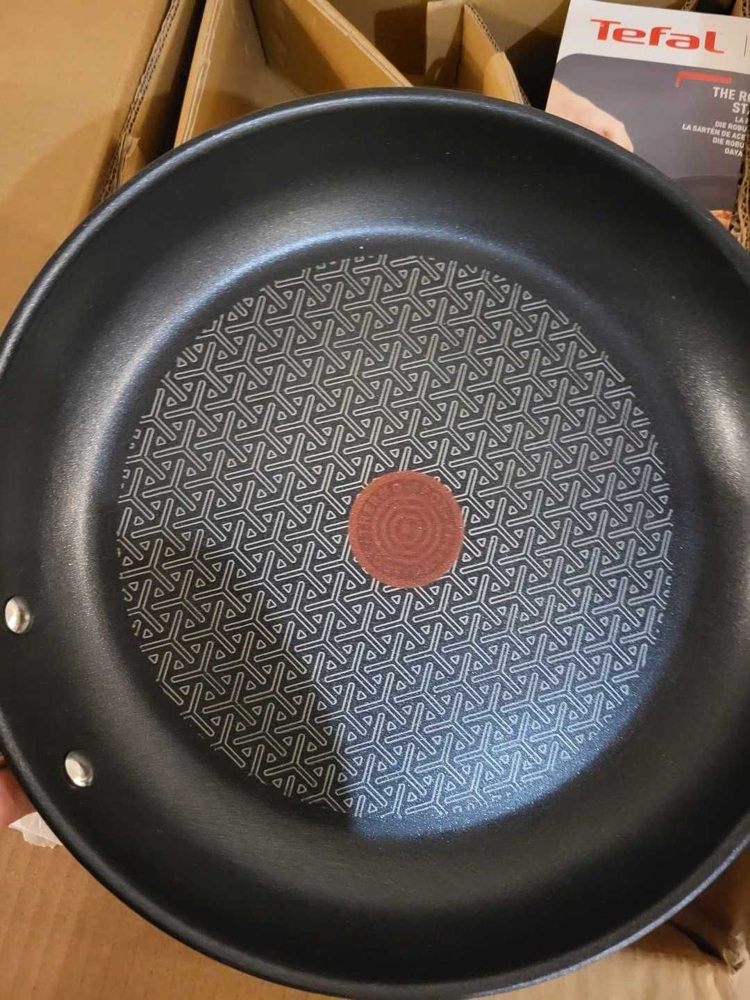 Patelnia tradycyjna Tefal Duetto 28 cm non-stick (nieprzywierająca)