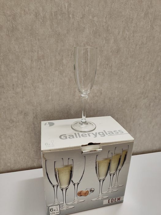 Бокали для шампанського