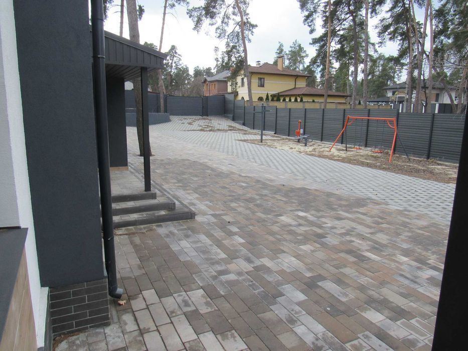 Продам таунхаус вул. Дахнівська р-н Соснівки ЖК "біля Соснового Бору"