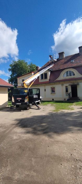 Usługi podnośnik koszowy zwyżka Nissan Cabstar  20m