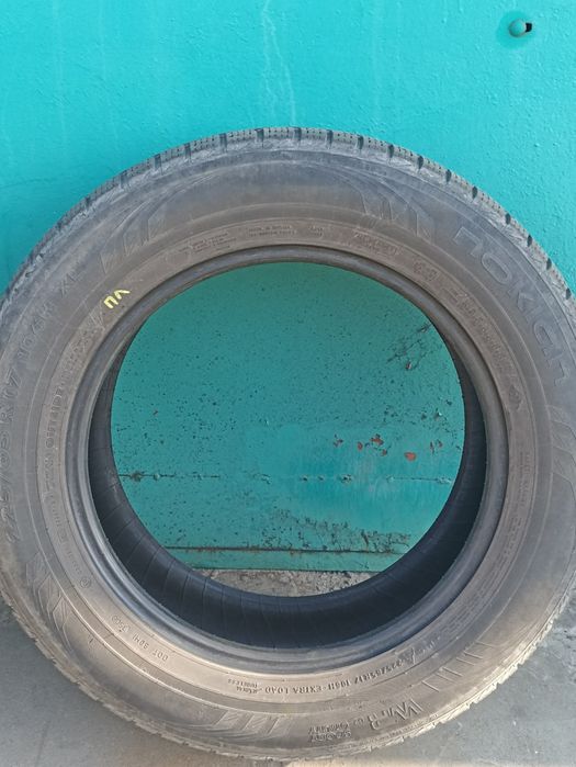 шины б/у  225*65 r17 нокиа
