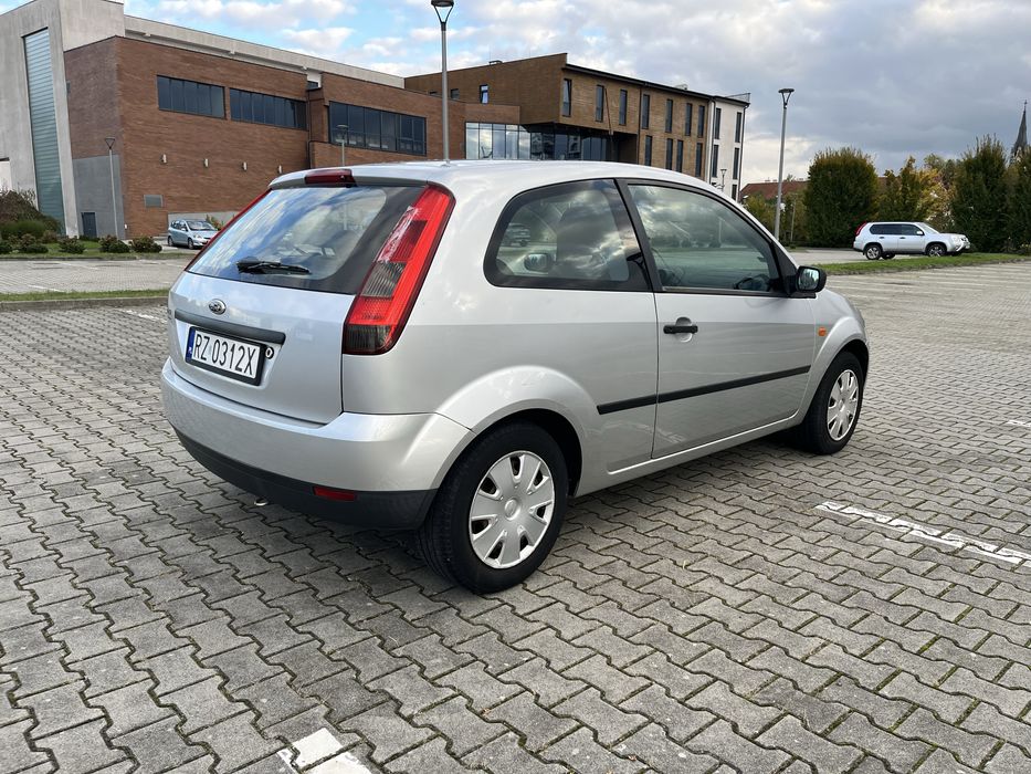 Ford Fiesta Mk6 1.3 benzyna 2003r Klima