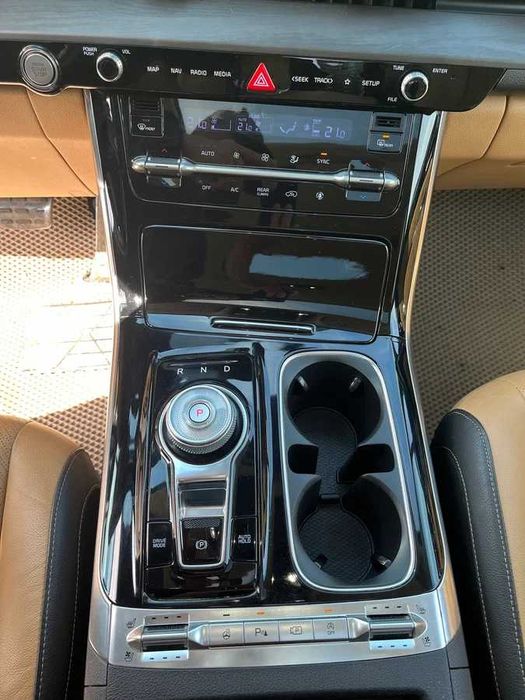 2021  Kia Carnival 2.2 9 місна  дизель максимальна компл