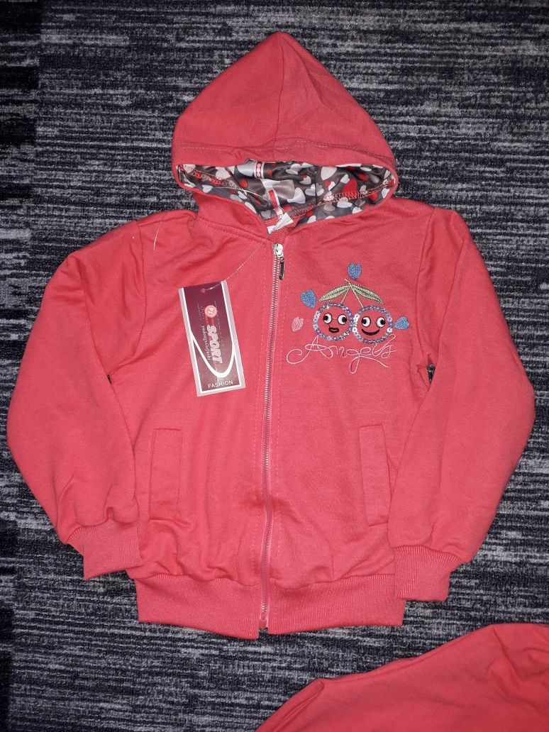 Dres, dresik czerwony r.98