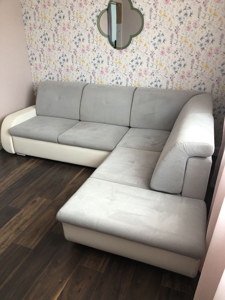 Narożnik z funkcją spania