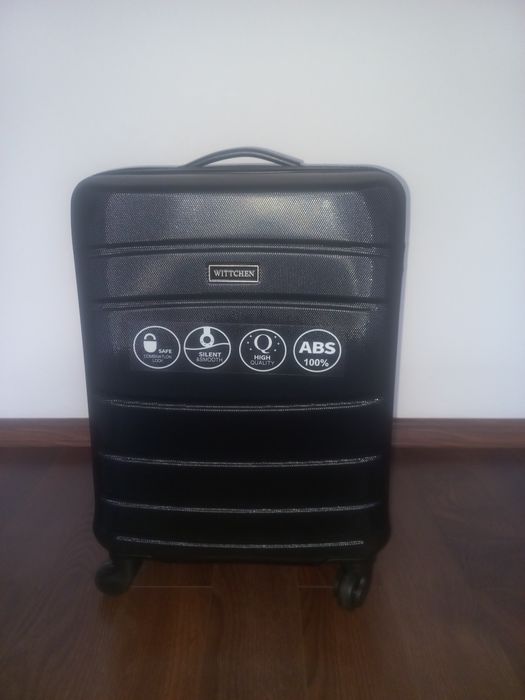 Walizka kabinowa Wittchen ABS-u żłobiona czarna