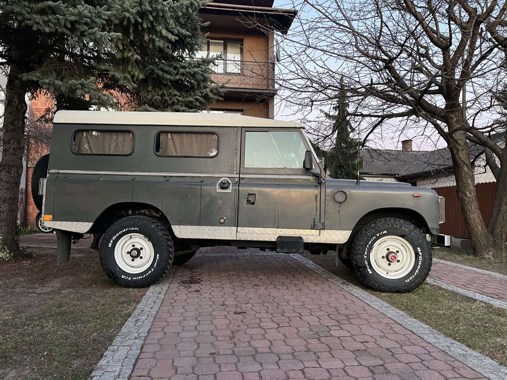 Land Rover Seria 3, Series 3, Defender