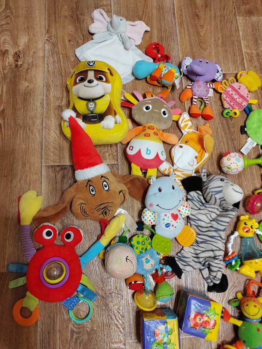 Игрушки для малышей, подвески, погремушки, мягкие игрушки, мячики