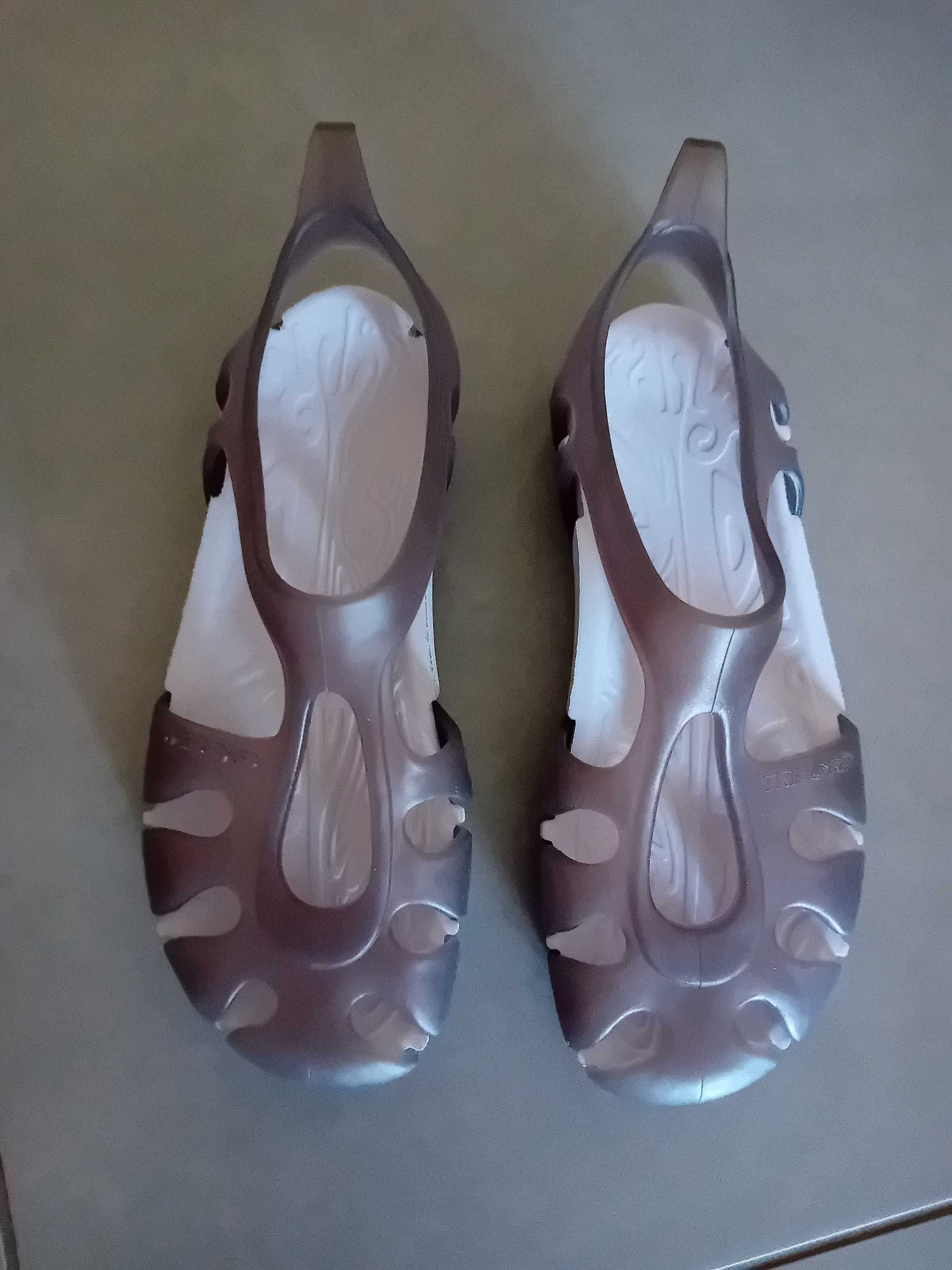 Dziecięce buty do wody Triboard r. 29