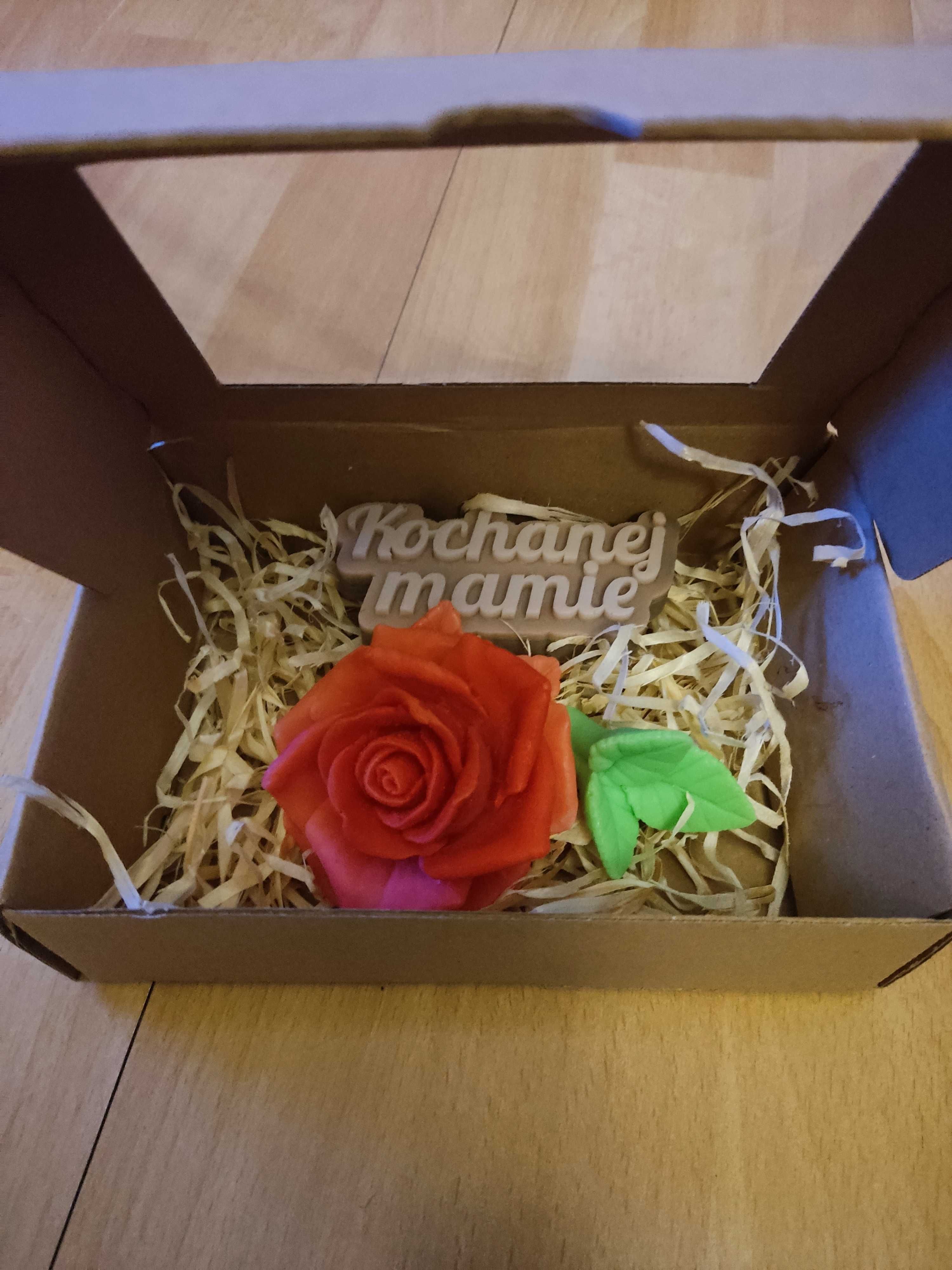 Flowerbox pudełko kwiaty mydlane Dzień Mamy