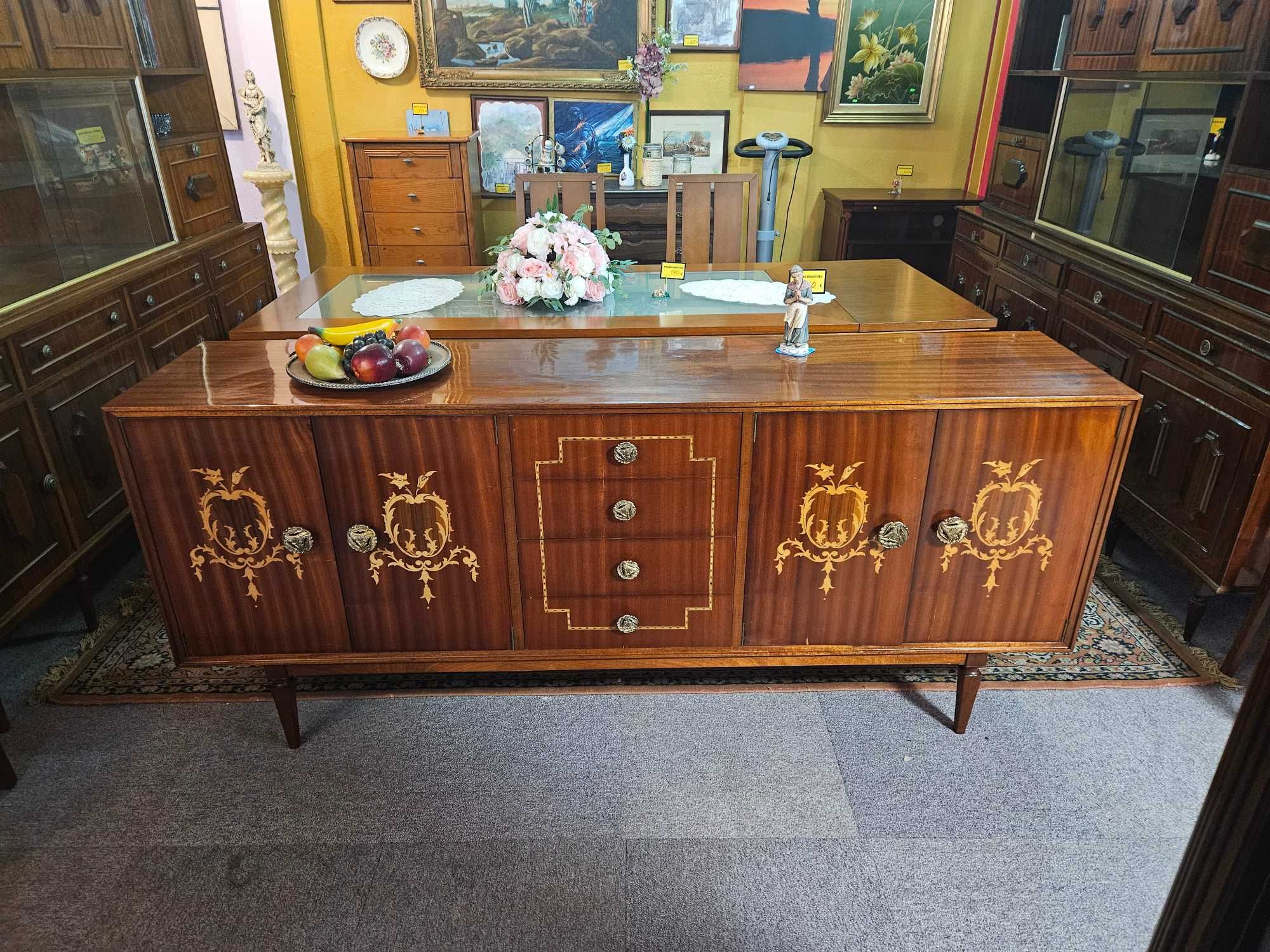 Aparador vintage - Muito bom estado geral